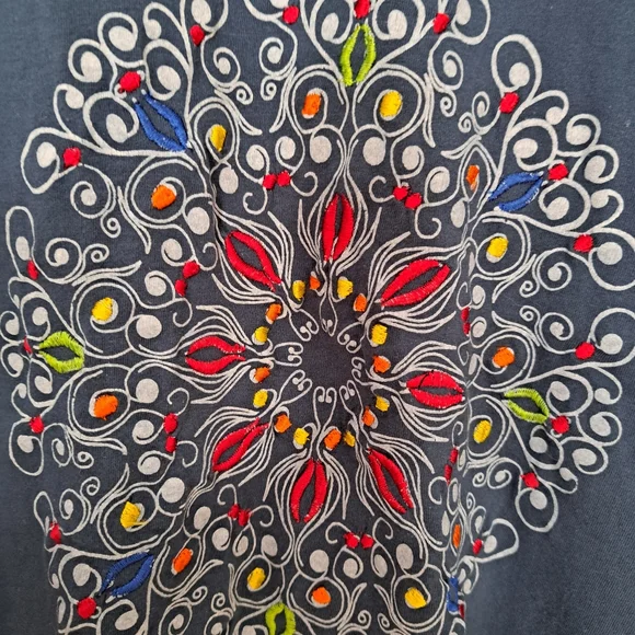 Embroidered Tunic Top - Picture 3 of 8